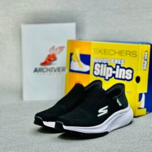 Alternative view of Sketcher max Cushion Medicated -Black