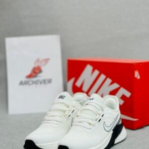 Alternative view of Nk Hyper burst-White