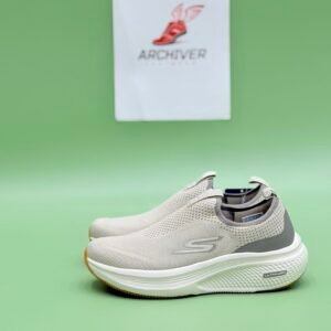 Skecher Ultra medicated Cushion -Cream. - Image 3