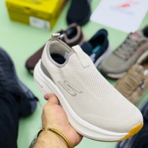 Skecher Ultra medicated Cushion -Cream. - Image 4