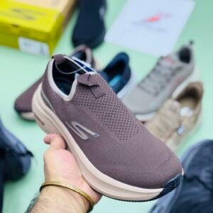 Sketcher Ultra medicated Cushion -Brown - Image 4