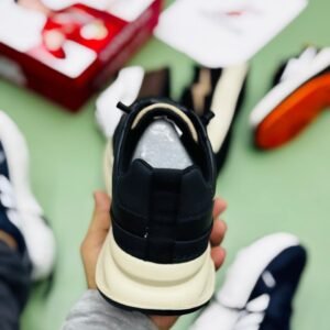 Flash Sneaker - Image 3