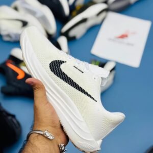 Alternative view of Nike Turbo Zoom Fly White Gold Edition