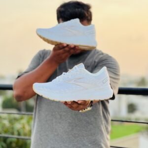 Alternative view of Brooks Glycerin 20 – White Gum Edition