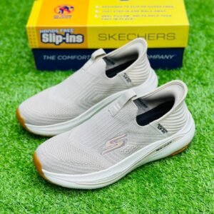 Skecher Ultra medicated Cushion -Cream. - Image 6
