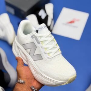Alternative view of New Balance Free Foam - White