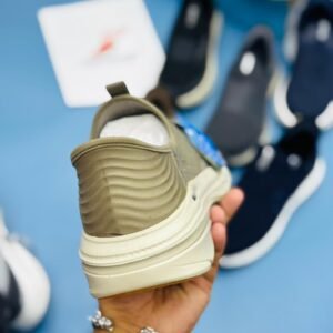 Sketcher Archfit Slipsin - Cream - Image 4