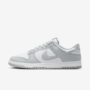 Alternative view of NK SB DUNK LOW