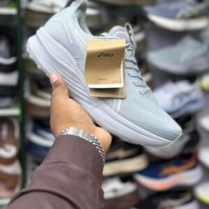 Alternative view of GEL-KAYANO 32