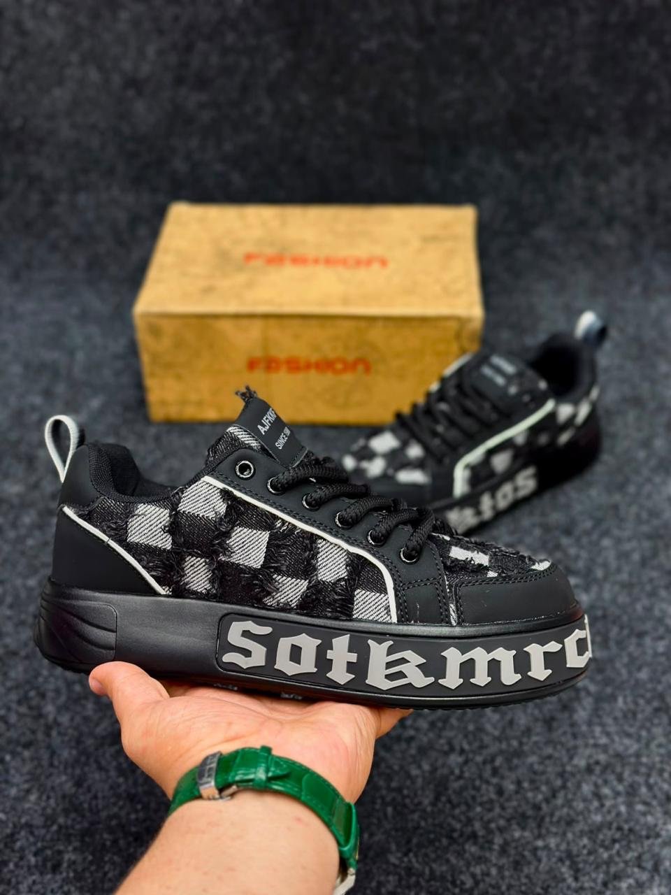 Fashion sneaker for mens