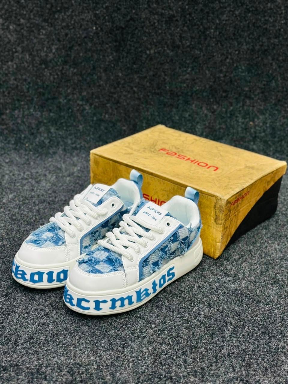 Fashion sneaker for mens - Image 2