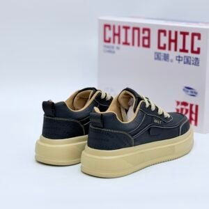 HYPE TREAD SNEAKER - Image 3
