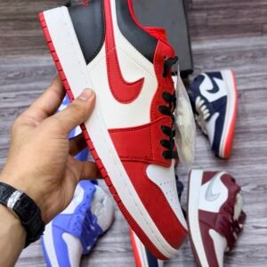 AJ1 LOW PREMIUM BATCH - CHIGAGU RED - Image 4