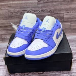 Alternative view of AJ1 LOW PREMIUM BATCH - UNIVERSITY BLUE